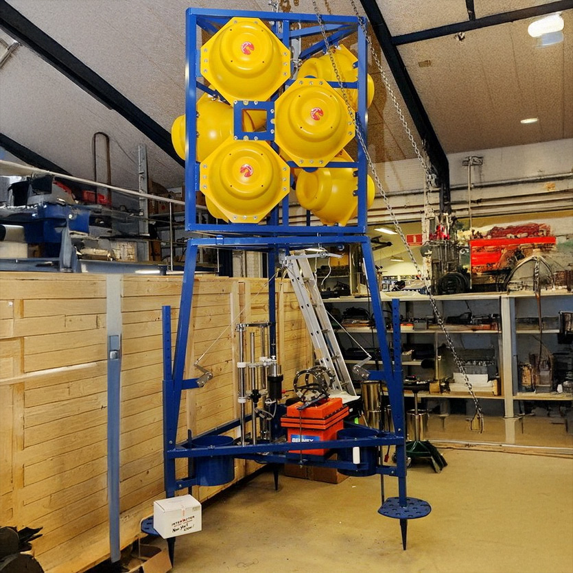 Custom made Lander 2