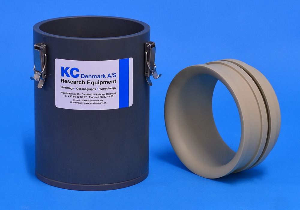 Imgi 22 23.250 Collecting Bucket Dis F 1000 700 1